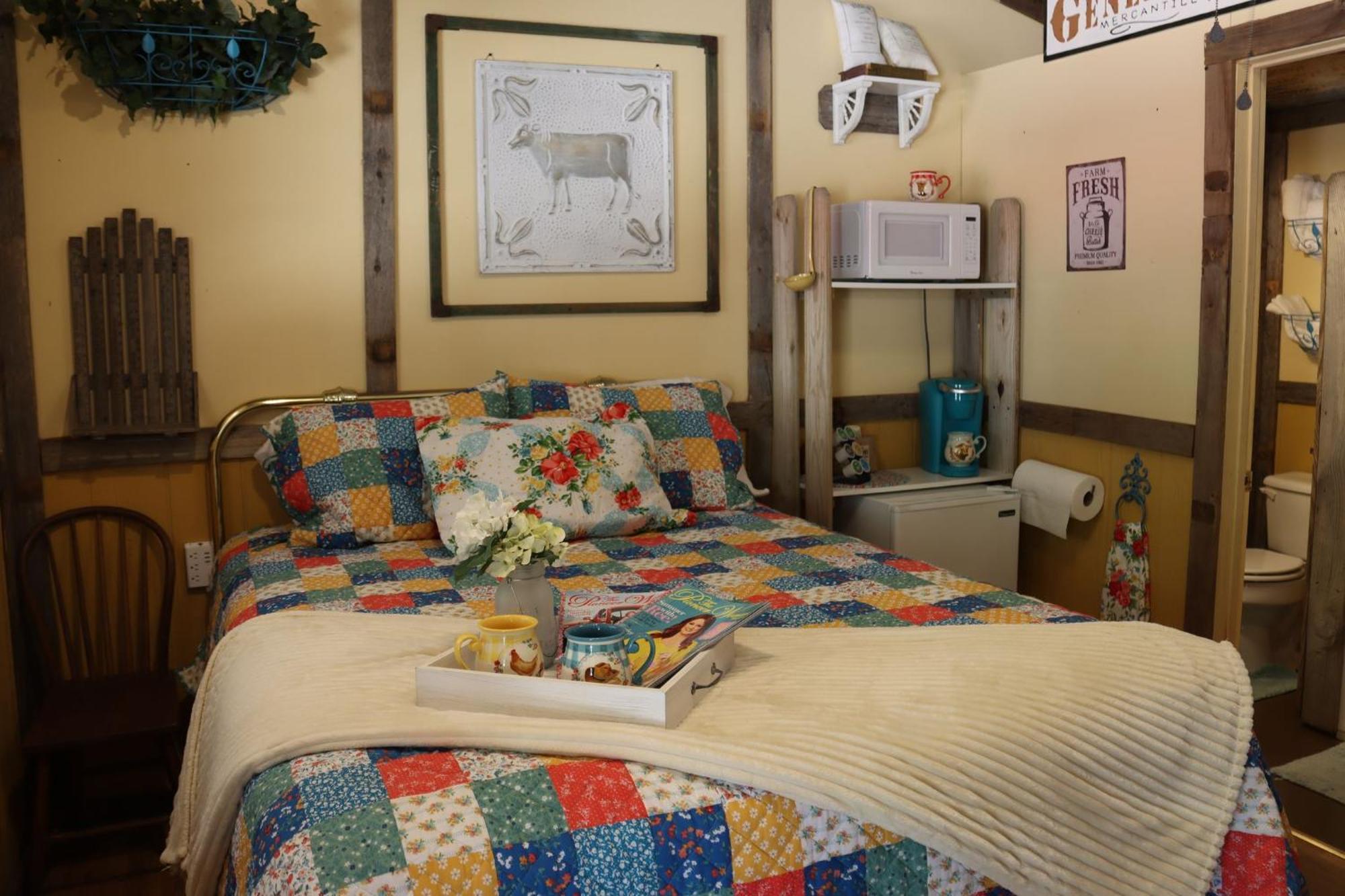 Acorn Hideaways Canton Charming Pioneer Suite 1890'S General Store Exteriör bild